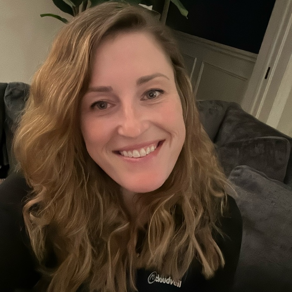 Meet your Posher, Lauren